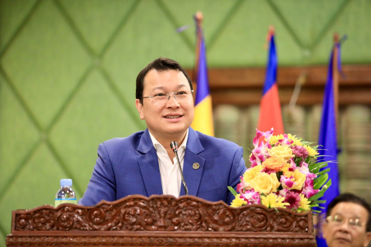 រដ្ឋមន្ត្រីក្រសួងកសិកម្ម ៖ ក្រសួងកសិកម្ម រៀបចំឱ្យមានការប្រឡងប្រជែងសិប្បករកែច្នៃគ្រាប់ស្វាយចន្ទី ក្នុងគោលដៅគាំទ្រឱ្យការផលិត កែច្នៃកាន់តែមានគុណភាព និងរីកចម្រើនក្នុងទីផ្សារ