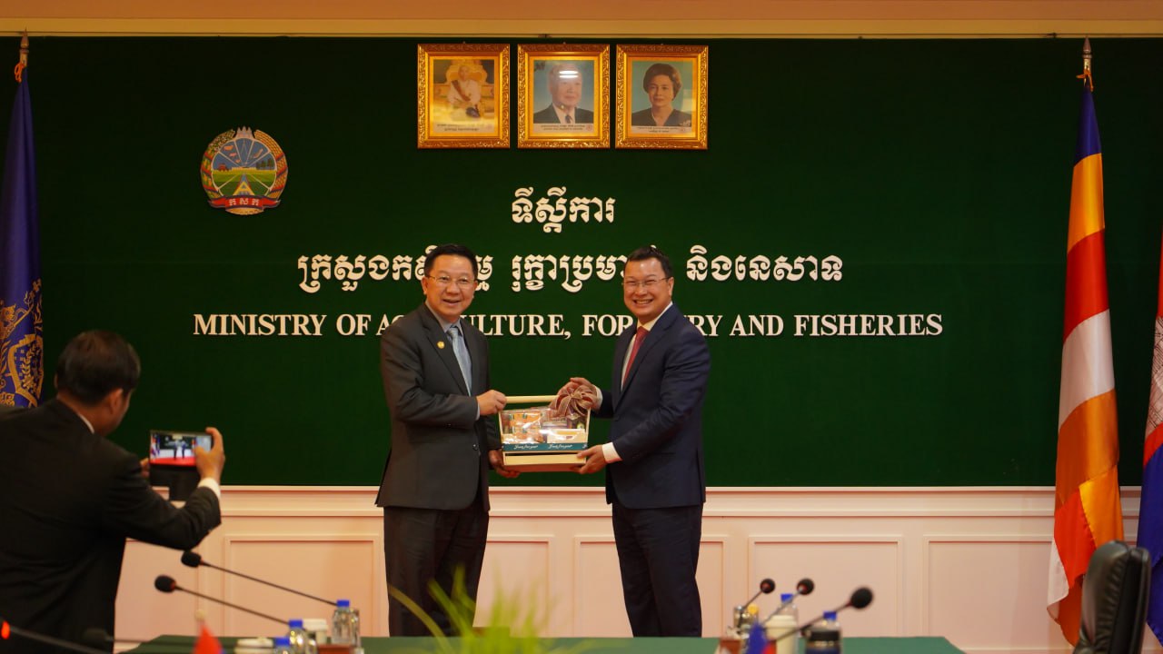រដ្ឋមន្ត្រីក្រសួងកសិកម្ម ៖ គោលនយោបាយកសិកម្មរបស់កម្ពុជា គឺធ្វើយ៉ាងណាឱ្យមានហូប មានបាន មានប្រើ និងមានរហូត តាមរយៈការជំរុញសហគមន៍កសិកម្មទំនើប