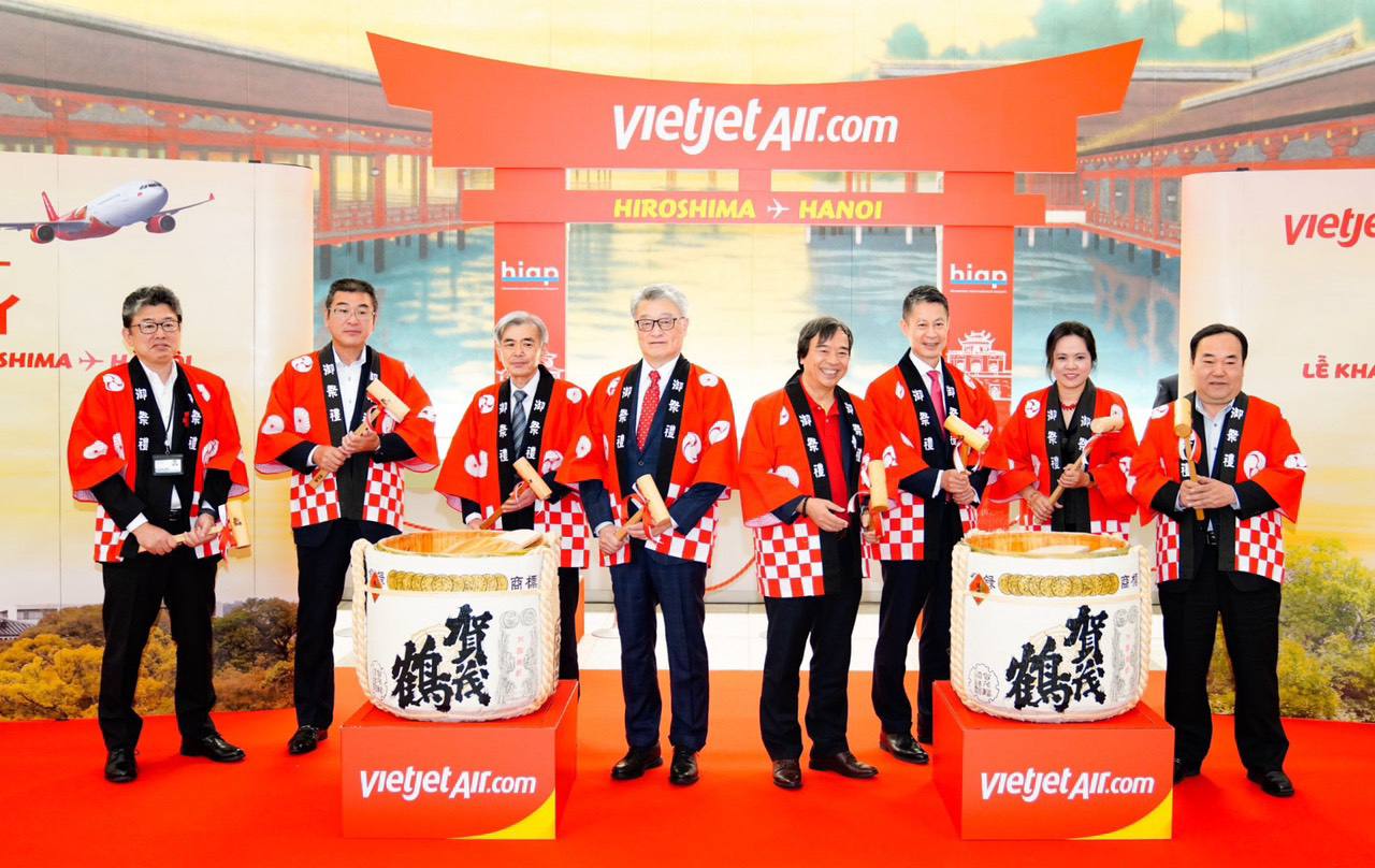ឥឡូវនេះ Vietjet ហោះហើរទៅកាន់ទីក្រុងហ៊ីរ៉ូស៊ីម៉ា៖ ជម្រើសថ្មីរបស់អ្នកដំណើរកម្ពុជាដើម្បីទៅទស្សនាទីក្រុងដ៏ល្បីល្បាញរបស់ប្រទេសជប៉ុន