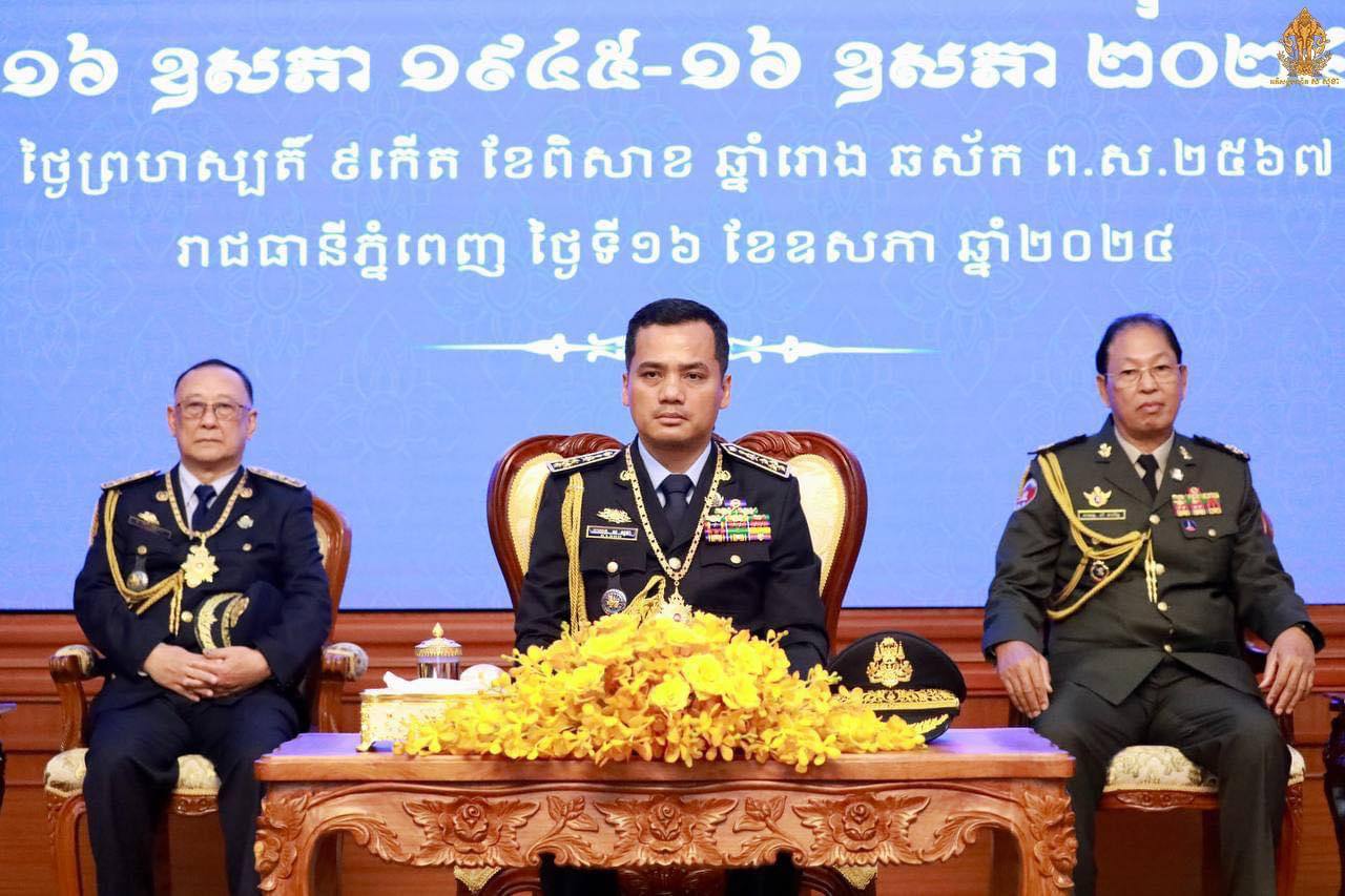ឧបនាយករដ្ឋមន្រ្តី ស សុខា រម្លឹកស្នាដៃអតីតថ្នាក់ដឹកនាំ និងកត់សម្គាល់អំពីការប្រែប្រួលរបៀបរបបធ្វើការ ព្រមទាំងឥរិយាបទជាវិជ្ជមានរបស់មន្រ្តី