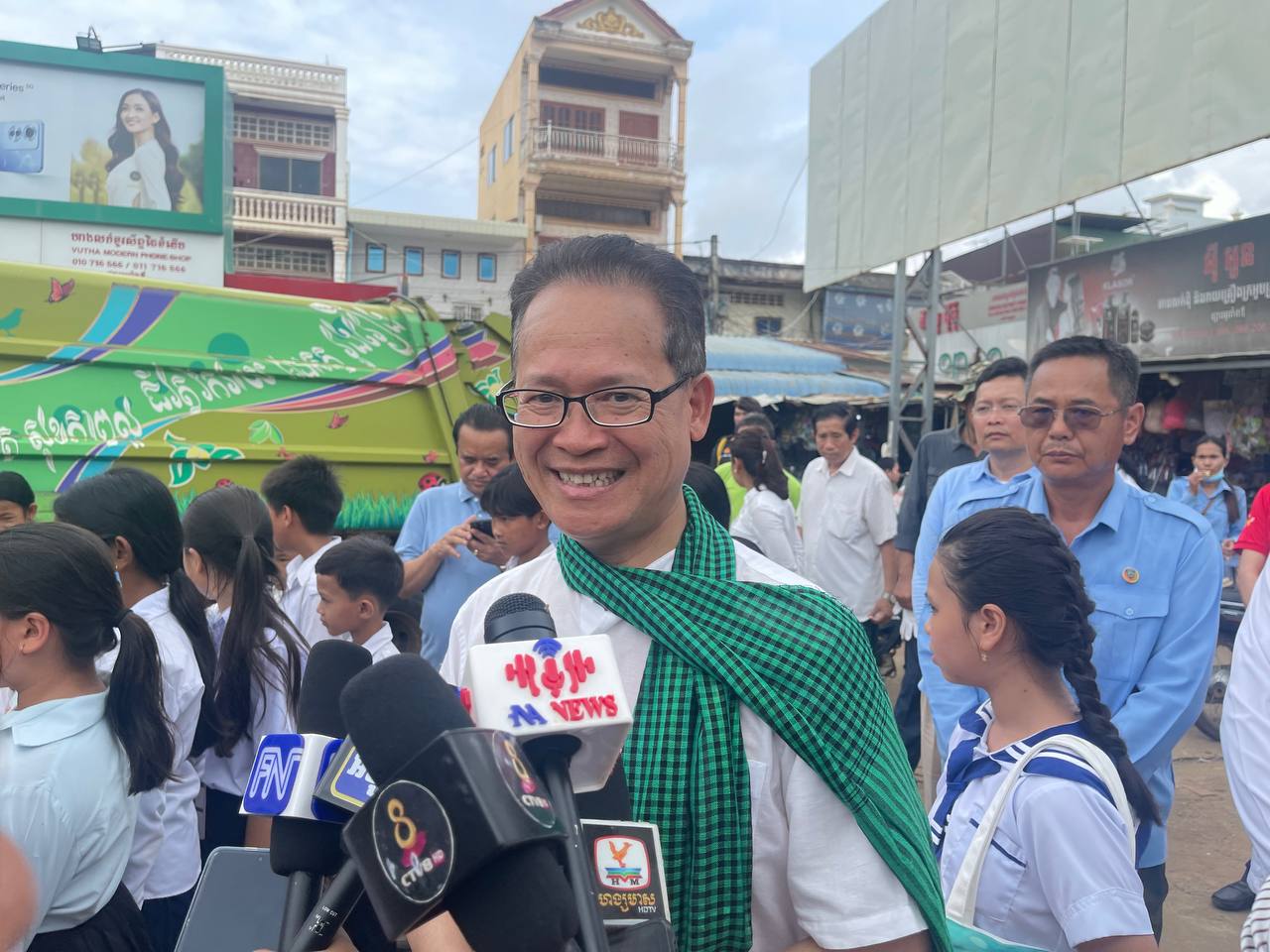 រដ្ឋមន្រ្តីក្រសួងបរិស្ថាន:យុទ្ធនាការ”កម្ពុជាស្អាត ខ្មែរធ្វើបាន”គឺមានសារៈសំខាន់ជួយឱ្យប្រទេសស្អាត រស់នៅស្អាត និងទាក់ទាញភ្ញៀវទេសចរណ៍