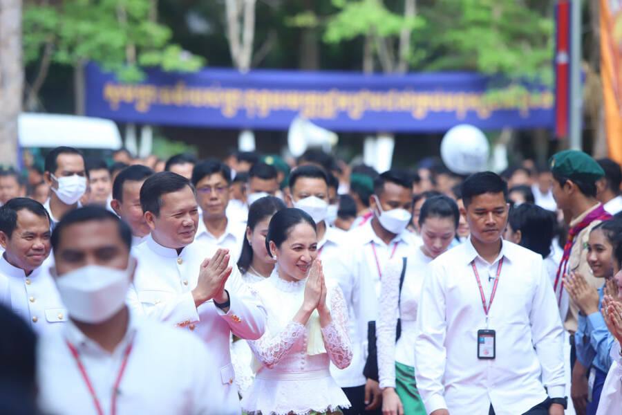 សម្តេចធិបតី ហ៊ុន ម៉ាណែត និងលោកជំទាវ អញ្ជើញជាអធិបតី ប្រារព្ធពិធីបុណ្យវិសាខបូជា នៅព្រះមហាសក្យមុនីចេតិយ ភ្នំព្រះរាជទ្រព្យ