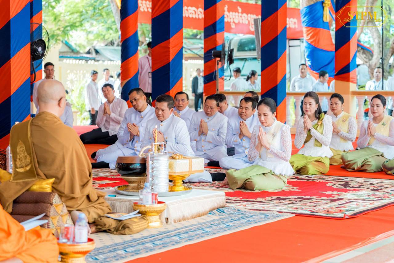 សម្តេចធិបតី ហ៊ុន ម៉ាណែត ៖ បុណ្យវិសាខបូជា គឺជាពិធីបុណ្យសាសនាដ៏សំខាន់បំផុតមួយ