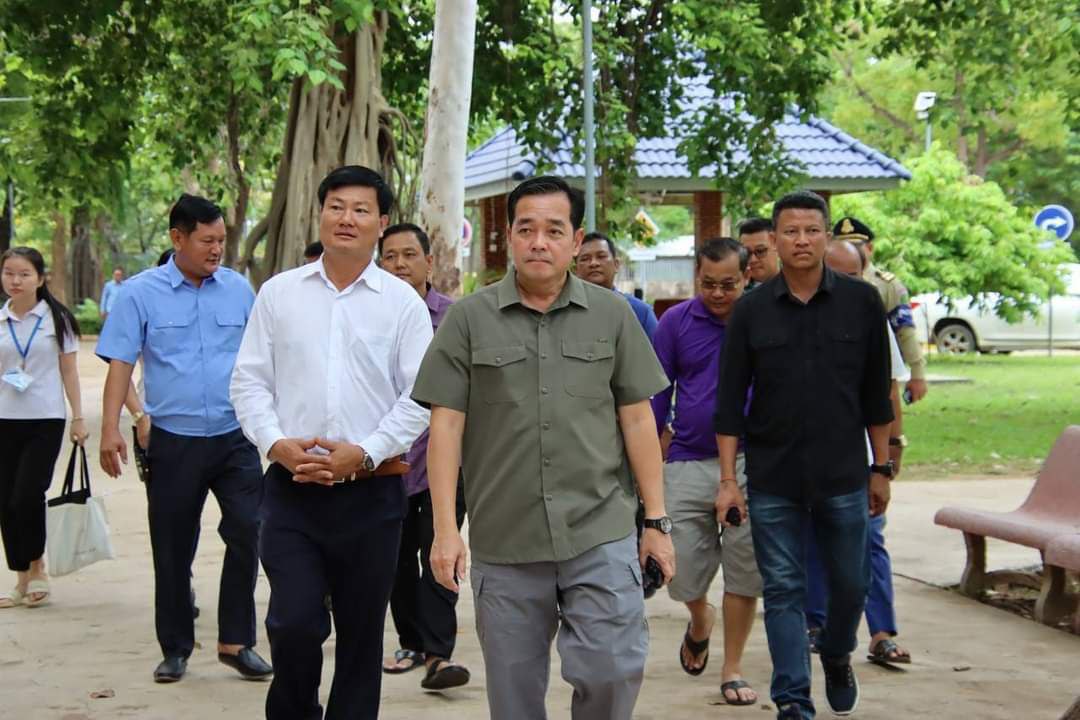 ឯកឧត្ដម អ៊ុន ចាន់ដា អញ្ជើញពិនិត្យ ស្ថានកិច្ចដំណើរការបោះឆ្នោតជ្រើសរើសក្រុមប្រឹក្សាខេត្ត ក្រុង ស្រុក នៅតាមការិយាល័យនីមួយៗ នៃខេត្តកំពង់ចាម