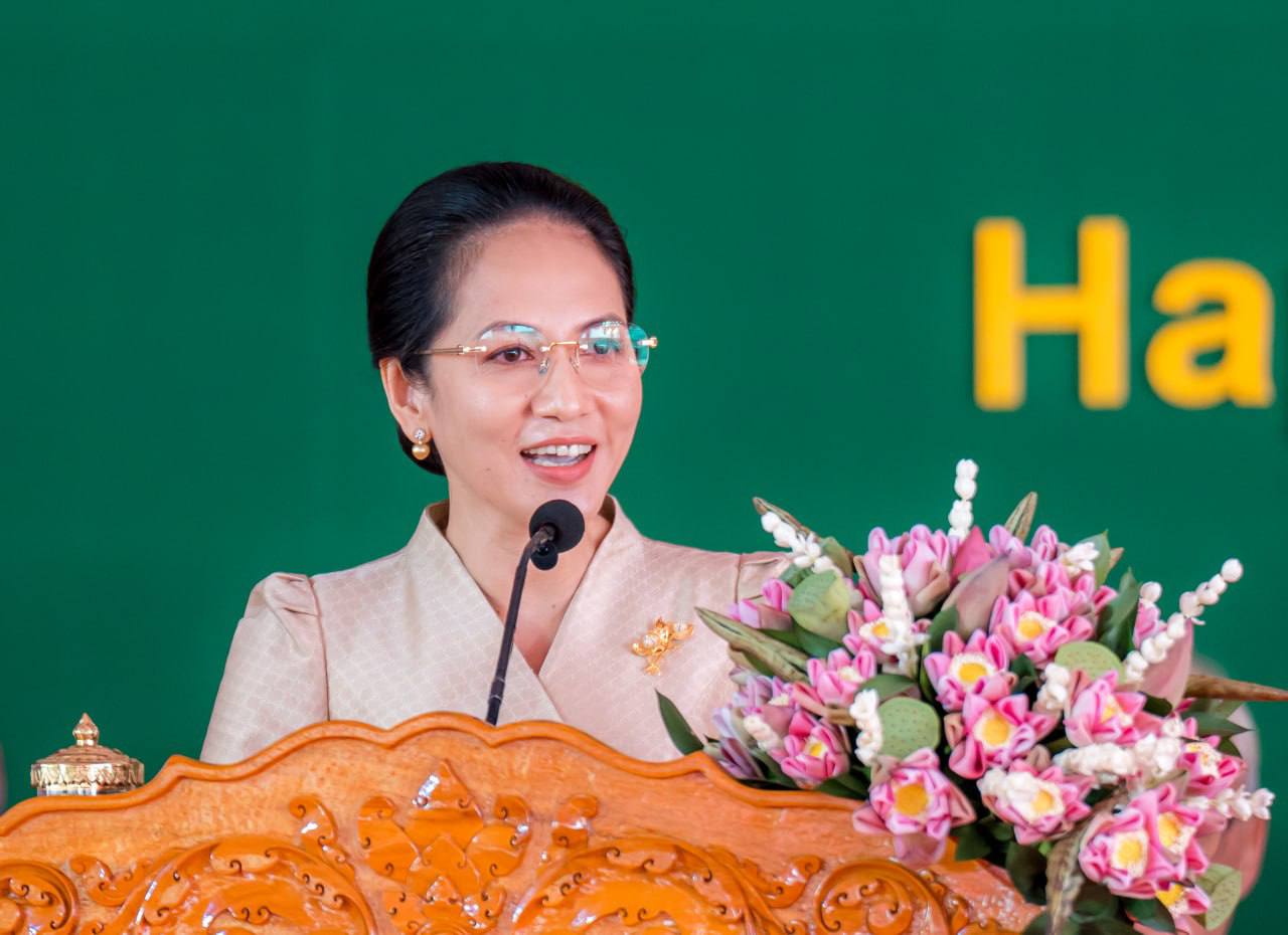 ស្ត្រីទី១ កម្ពុជា កោតសរសើរចំពោះបេសកកម្មរបស់ អង្គការមូលនិធិកុមារកម្ពុជា (CCF) បានរួមចំណែក គាំពារសង្គមនៅកម្ពុជា