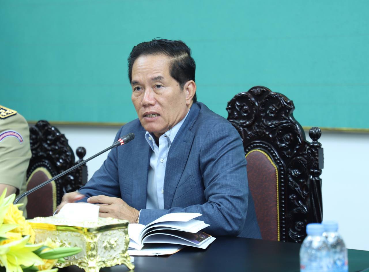 អភិបាលរាជធានីភ្នំពេញណែនាំដល់អជ្ញាធរមានសមត្ថកិច្ចទាំងអស់ត្រូវបន្តបង្ក្រាបក្មេងទំនើងឲ្យដល់ឫសគល់សំដៅធ្វើយ៉ាងណានៅក្នុងមូលដ្ឋានរបស់ខ្លួនគឺមិនមានក្មេងទំនើង