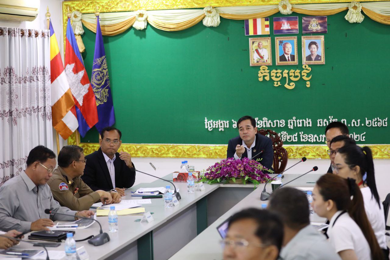 ពលរដ្ឋនៅខេត្តកំពង់ចាមចំនួន ២០០០នាក់ មានឱកាសទទួលបានការងារ