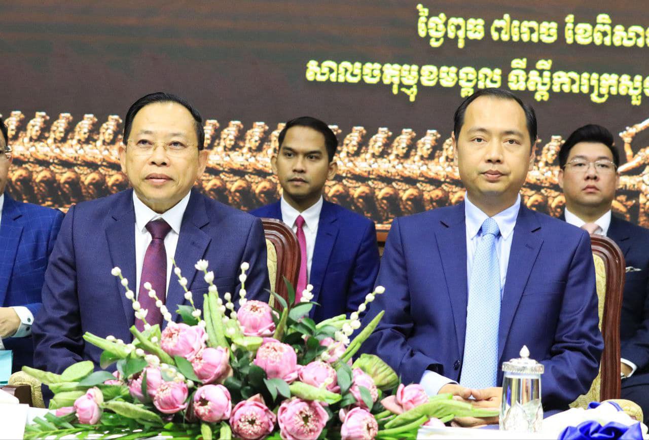 ក្រសួងព័ត៌មាន និងក្រសួងធម្មការ បញ្ជ្រាបការយល់ដឹងដល់អ្នកសារព័ត៌មានស្តីពីការប្រើសង្ឃសព្ទ រាជសព្ទ រាជសង្ឃសព្ទ