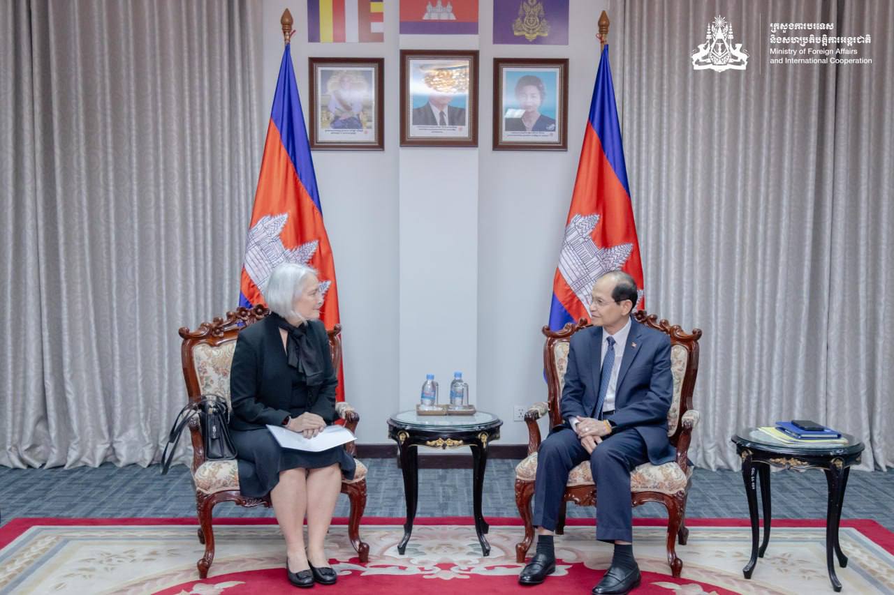 ឯកឧត្ដមរដ្ឋលេខាធិការ កាន់ ផារិទ្ធ ទទួលសារតាំងពីលោកស្រី Tammi Lynn Sharpe តំណាងឧត្តមស្នងការអង្គការសហប្រជាជាតិទទួលបន្ទុកជនភៀសខ្លួន (UNHCR) ប្រចាំកម្ពុជា