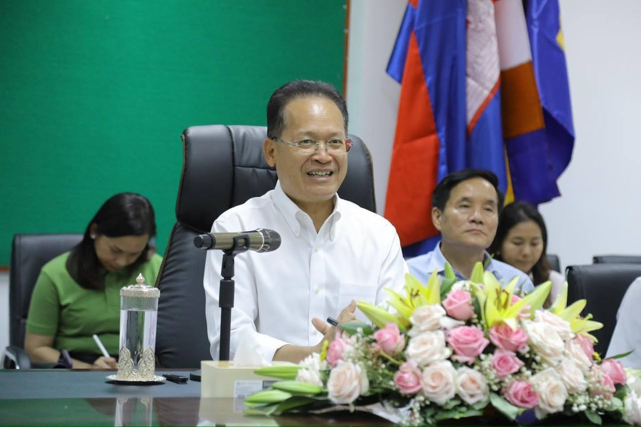 រដ្ឋ​មន្រ្តីក្រសួងបរិស្ថាន៖ សិស្សានុសិស្ស គ្រូបង្រៀន ចូលរួមក្នុងចលនា​សម្អាត​បរិ​ស្ថាន កន្លែងរស់នៅប្រកបដោយសុខភាពល្អ និងបណ្តុះទម្លាប់​ក្នុងការរស់នៅស្អាត