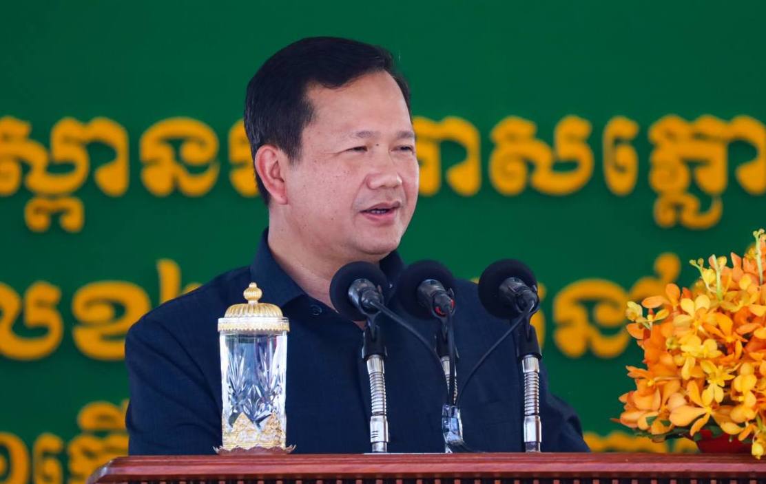 សម្តេចធិបតី ហ៊ុន ម៉ាណែត ណែនាំនគរបាល សម្រួលចរាចរណ៍ អំទ្បុងម៉ោងត្រូវទៅ និងចេញពីបម្រើការងារ រហូតដល់លែងកកស្ទះចរាចរណ៍