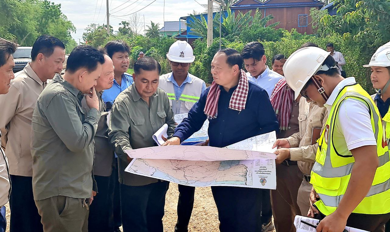 ផ្លូវកៅស៊ូបីខ្សែនឹងធ្វើឳ្យមុខមាត់ស្រុកសង្កែ និងស្រុកមោងប្ញស្សី កាន់តែប្រែប្រួល
