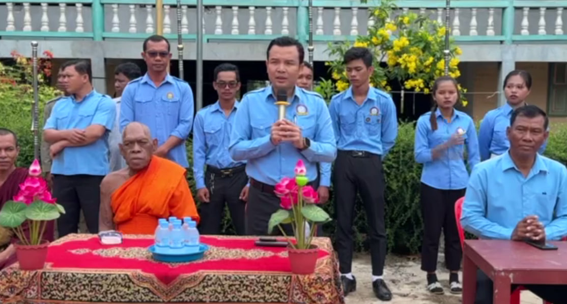 អភិបាលស្រុកប្រាសាទសំបូរ ចូលរួមដាំកូនឈើប្រណិតចំនួន ១.៣០០ដើមនៅបរិវេណវត្តសម្បូរណ៍