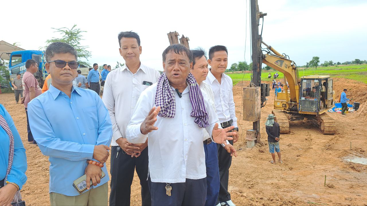 សាងសង់ទ្វារទឹកនៅស្រុកថ្មពួក ដើម្បីកាត់បន្ថយការជន់លិចនិងកង្វះទឹកប្រើប្រាស់