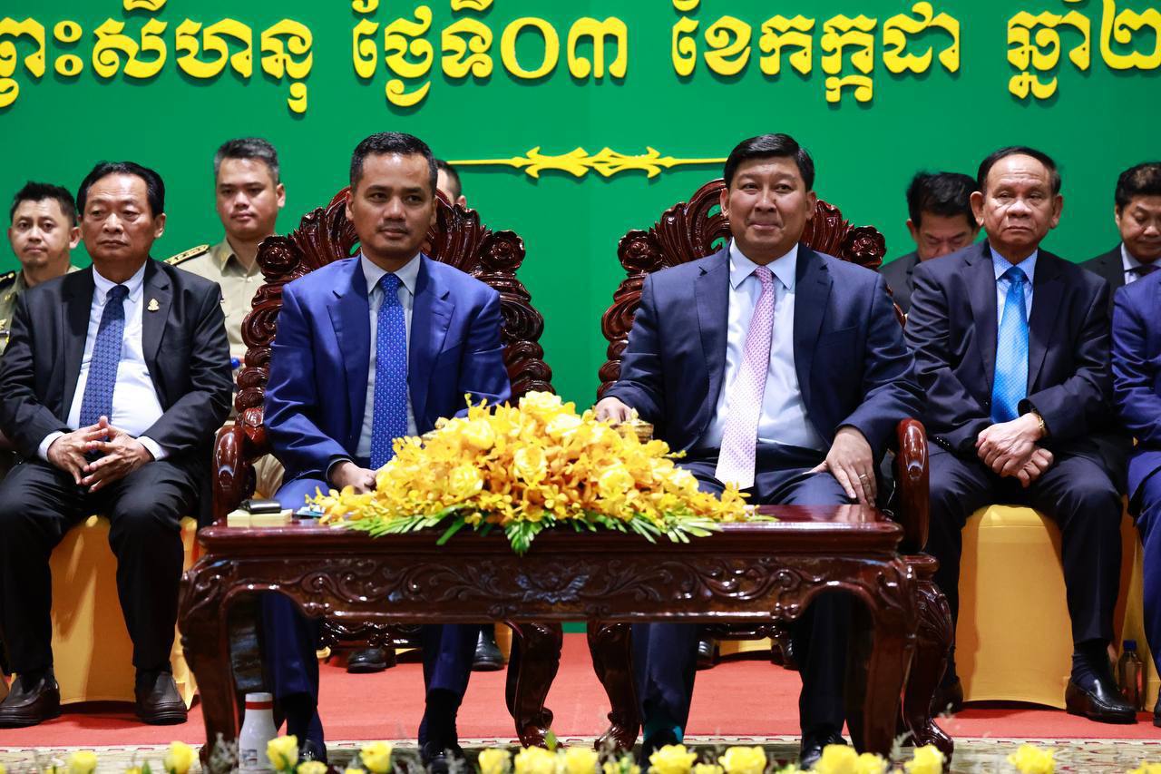 ឯកឧត្តមអភិសន្តិបណ្ឌិត ស សុខា ជឿជាក់ថា អភិបាលខេត្តថ្មី និងពលរដ្ឋខេត្ត ព្រះសី ហនុ នឹងរួមគ្នាជាកម្លាំង «ទាក់ម៉ូយវិនិយោគនិងទេសចរណ៍»