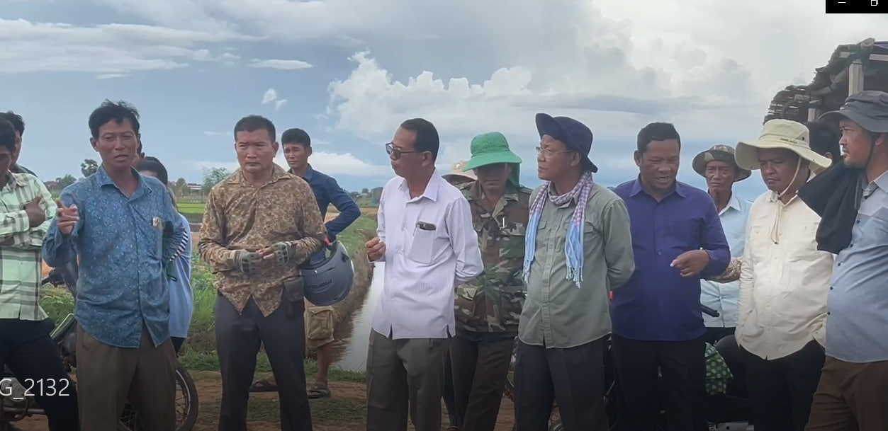 មន្ទីរកសិកម្មនិងរដ្ឋបាលស្រុកស្ទោងអន្តរាគមន៍សង្គ្រោះស្រូវជាង១.២០០ហិកតា នៅឃុំសំព្រោជ