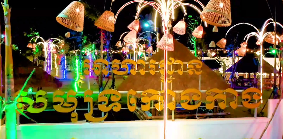 ឆ្នេរសមុទ្រកោងកាង ក្លាយជាទីចាប់អារម្មណ៍របស់ ទេសចរជាតិ និងអន្តរជាតិ