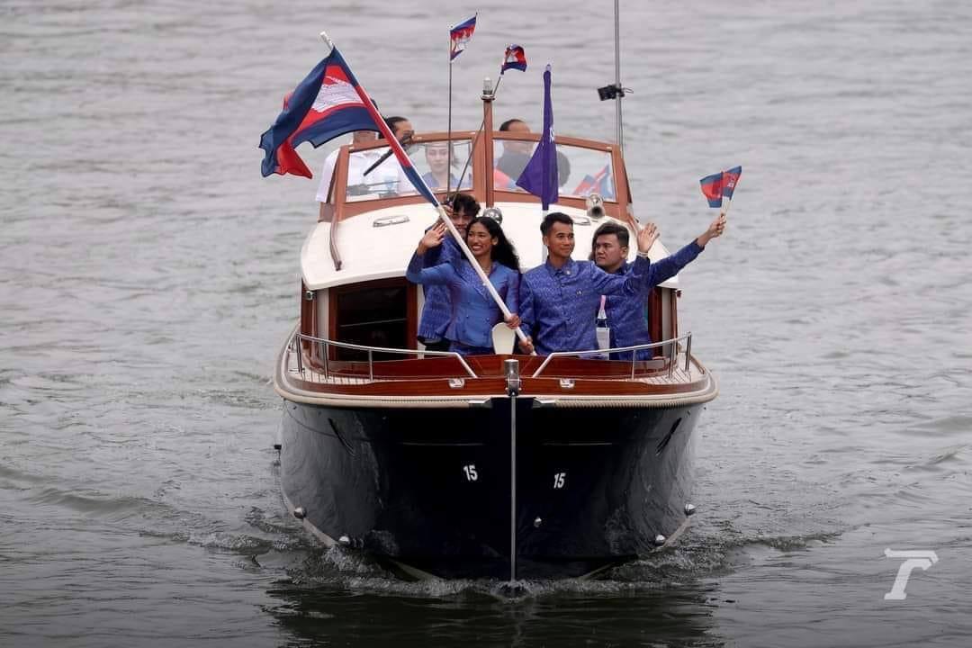ក្បួនដង្ហែប្រតិភូកីឡាកម្ពុជាក្នុង Paris Olympic Games 2024 ប្រទេសបារាំង🇰🇭💐👏