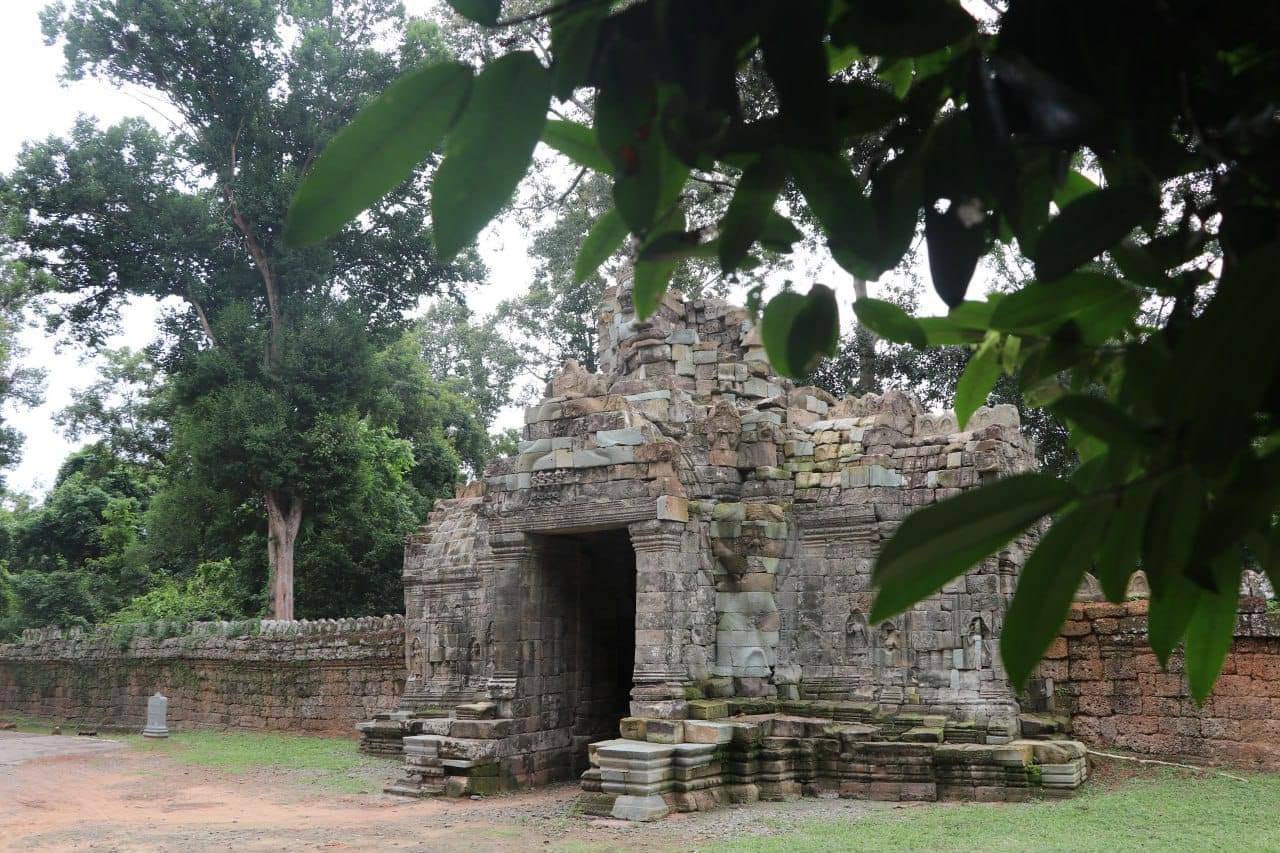 មកមើលសោភ័ណភាពខ្លោងទ្វារខាងលិចប្រាសាទបន្ទាយក្តី ក្រោយជួសជុលរួចរាល់