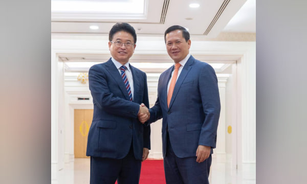 អភិបាលខេត្តឃ្យុងសាងប៊ុកដូនៃសាធារណរដ្ឋកូរ៉េ Lee Cheol-Woo ប្ដេជ្ញាបន្តពង្រឹង