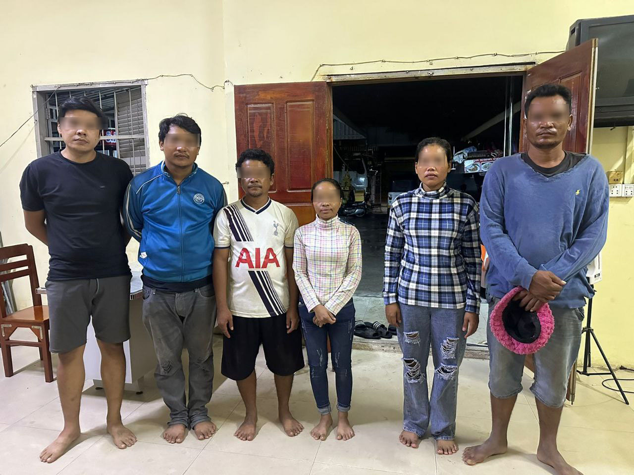 ផ្ទុះជម្លោះរវាងអ្នកលក់ដូរជិតគ្នា បង្កជាហិង្សា សមត្ថកិច្ច ឃាត់ខ្លួនចំនួន ៦នាក់ បញ្ជូនទៅតុលាការ