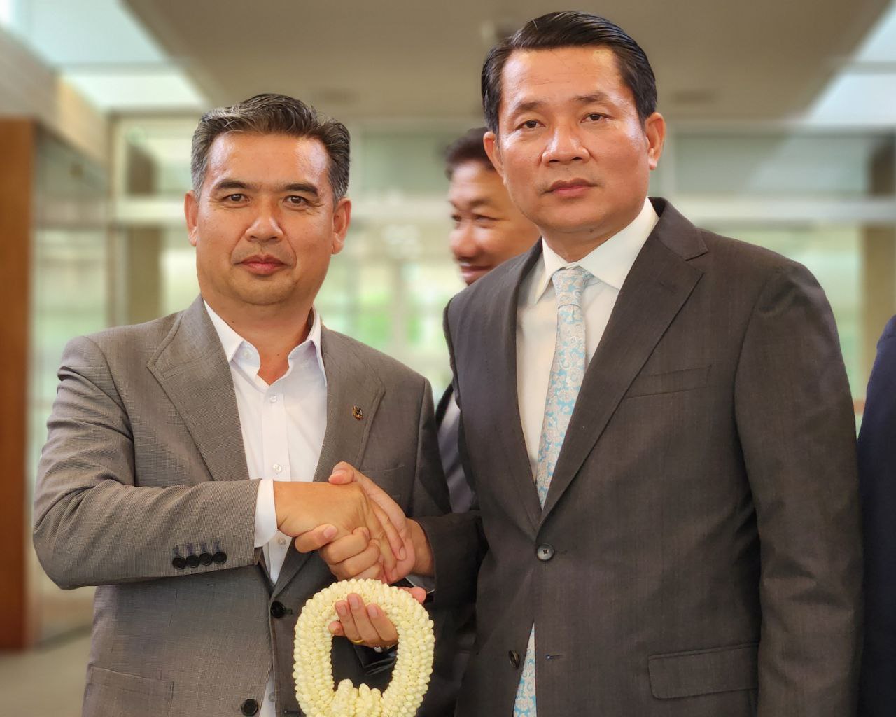 អគ្គរដ្ឋអាជ្ញឡាវ និងគណៈប្រតិភូ បញ្ចប់ដំណើរទស្សនកិច្ចប្រកបដោយ​ជោគជ័យនៅកម្ពុជា