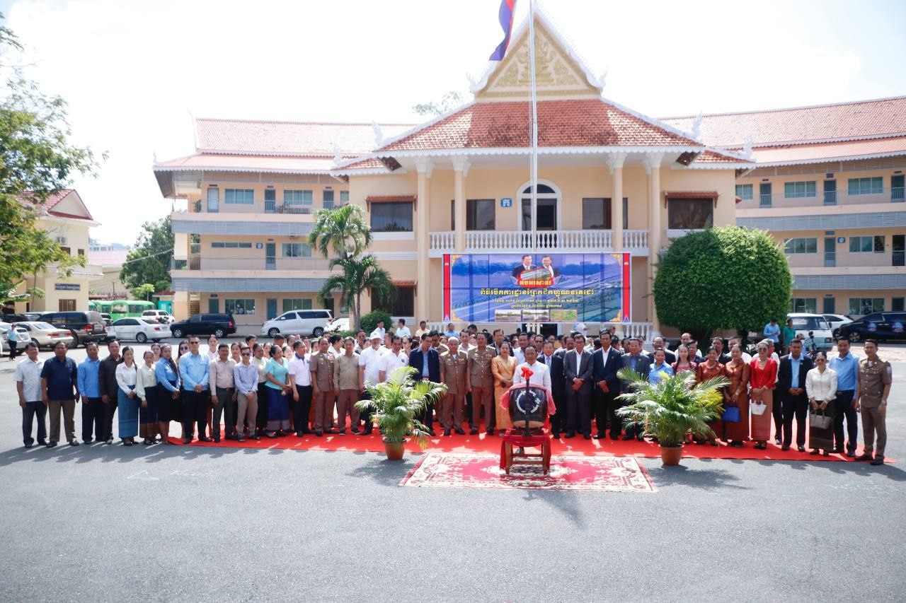 រដ្ឋបាលខេត្តស្វាយរៀងរៀបចំពិធីអបអរសាទរថ្ងៃបើកការដ្ឋានសាងសង់ព្រែកជីកហ្វូណនតេជោ