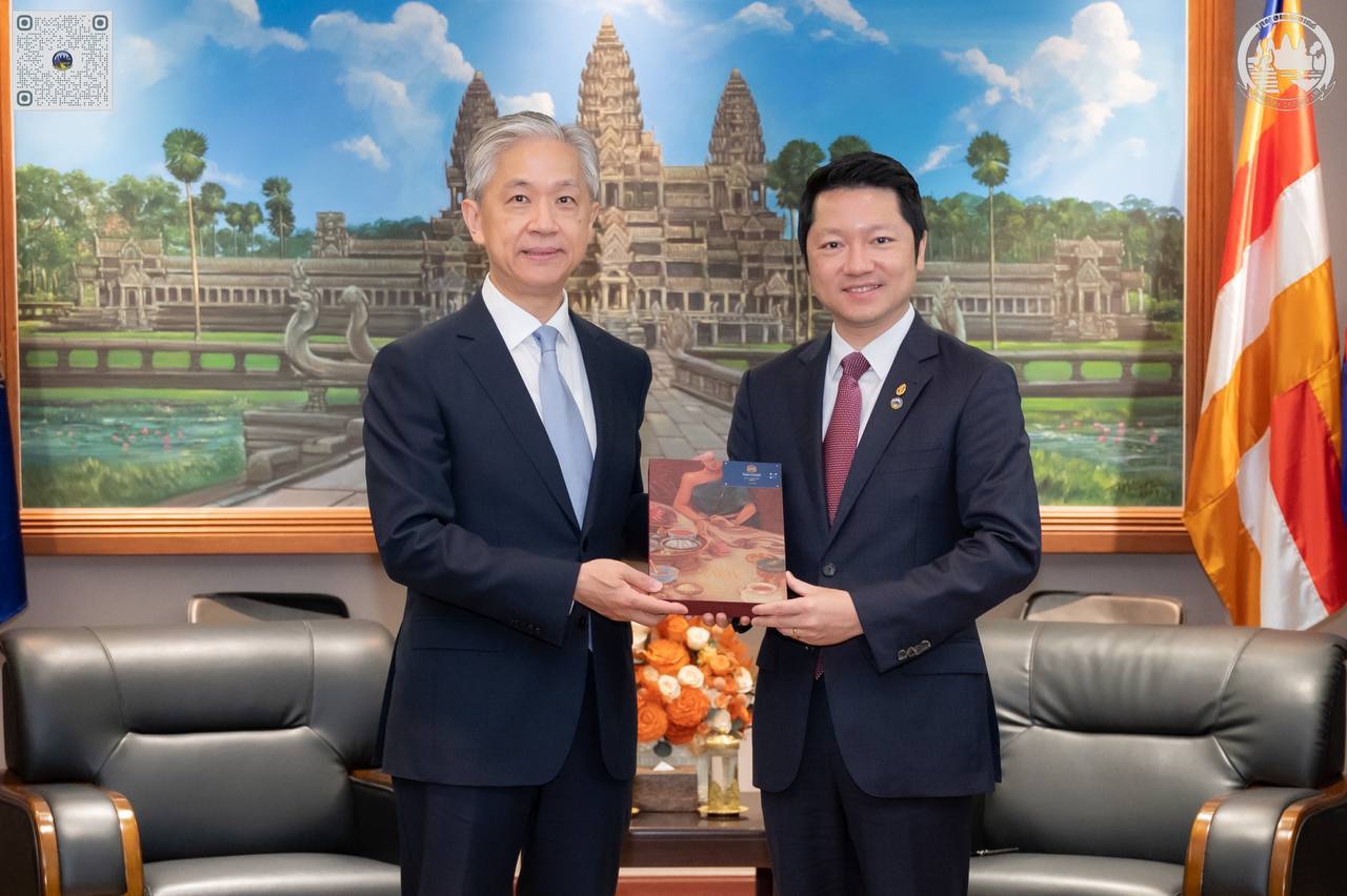 ឯកឧត្តម សុខ សូកេន បានទទួលជួបសម្ដែងការគួរសម និងពិភាក្សាការងារជាមួយ ឯកឧត្តម Wang Wenbin ឯកអគ្គរដ្ឋទូតចិនប្រចាំព្រះរាជាណាចក្រកម្ពុជា