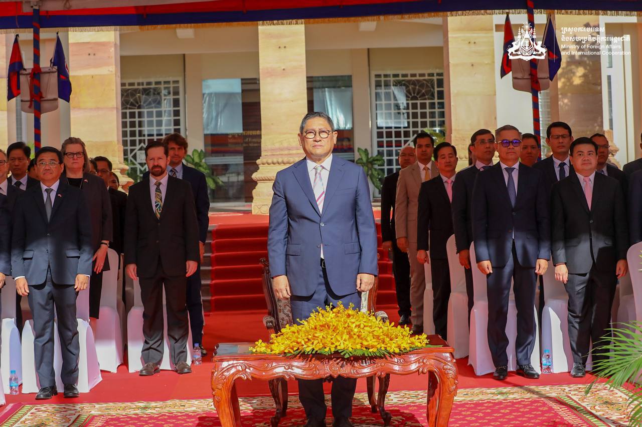 សារលិខិតអបអរសាទរទិវាអាស៊ាន ថ្លែងដោយឯកឧត្តមឧបនាយករដ្ឋមន្ត្រី សុខ ចិន្តាសោភា រដ្ឋមន្ត្រីការបរទេស និងសហប្រតិបត្តិការអន្តរជាតិ