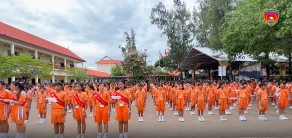 សកម្មភាពហាត់សមច្រៀង បទ សម្រស់ព្រែកជីកហ្វូណន