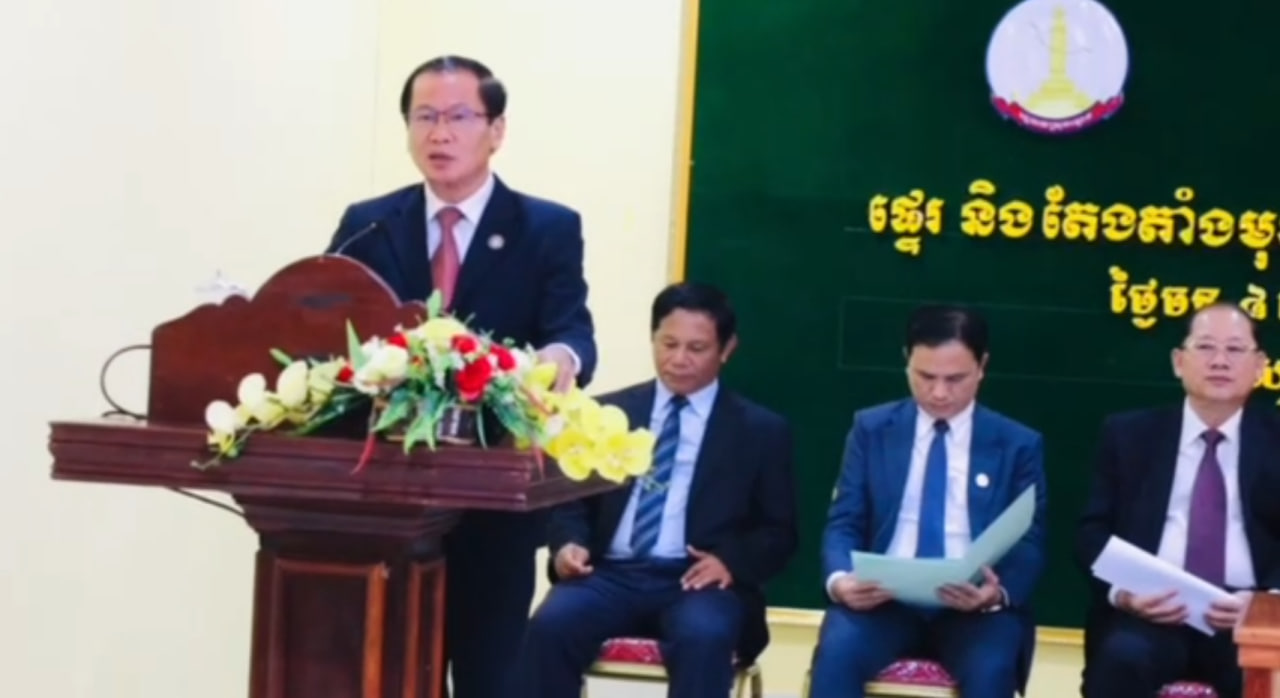 រដ្ឋលេខាធិការក្រសួងឧស្សាហកម្ម ណែនាំដល់ថ្នាក់ដឹកនាំ និងមន្ត្រីនៃរដ្ឋាករទឹកស្វយ័តស្ទោង/តាំងក្រសាំង