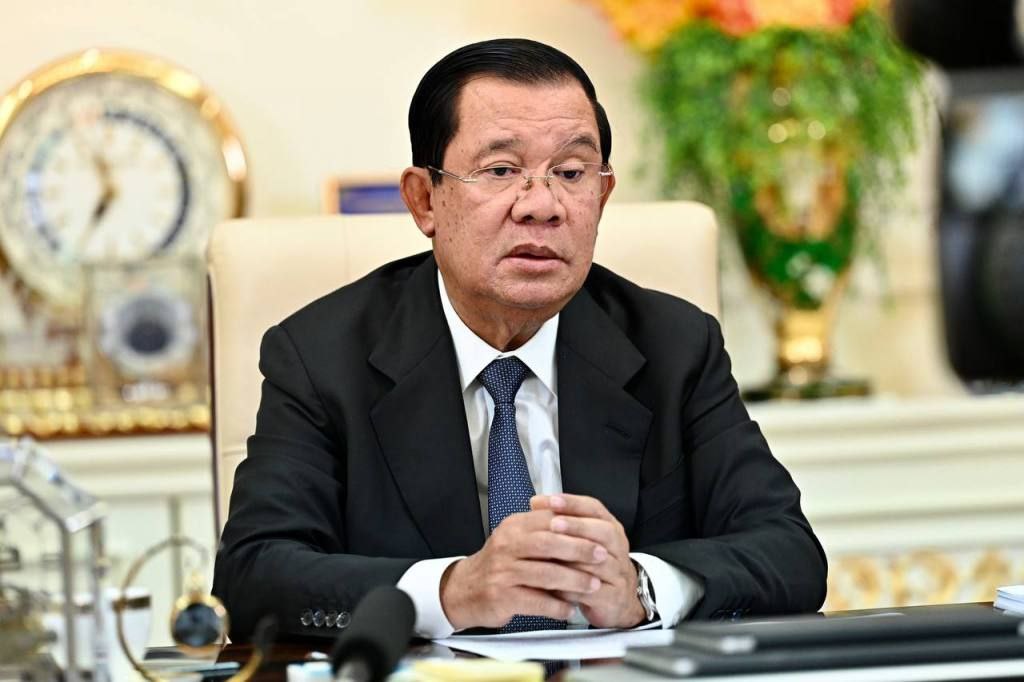 សម្ដេចតេជោ ហ៊ុន សែន៖ ខឿនការពារជាតិដោយប្រជាជននៅតំបន់ព្រំដែន គឺមានកម្លាំងខ្លាំងជាងរបងបេតុងច្រើនជាន់ទៅទៀត