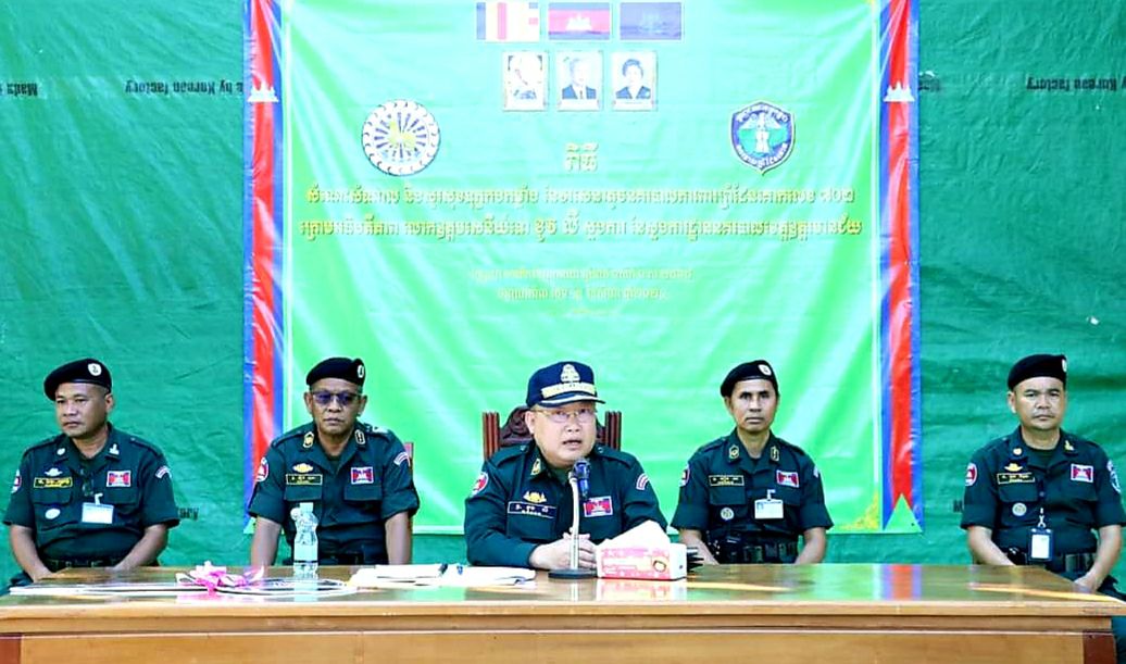 ស្នងការនគរបាលខេត្តឧត្តរមានជ័យ នាំយកម៉ូតូចំនួន ១៣គ្រឿង និង ថវិកា ប្រគល់ជូនកងកម្លាំង នៃវរសេនាតូចនគរបាលការពារព្រំដែនគោក