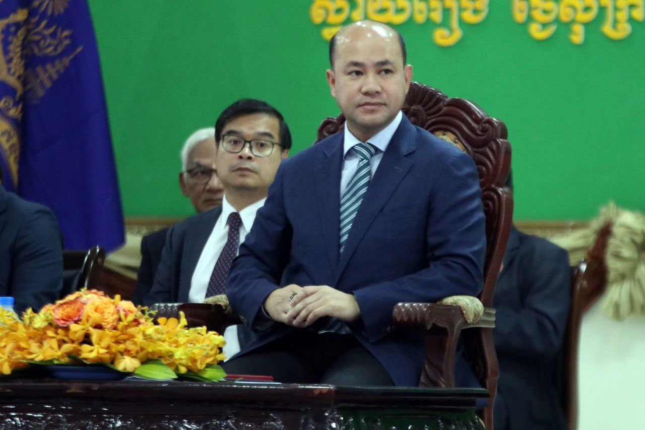 ឯកឧត្តម ហ៊ុន ម៉ានី ចែករំលែកបទពិសោធ និងទស្សនកិច្ចសាលាបឋមសិក្សាជ័យ​លាភីលេខ១ នៃអង្គភាពផ្តល់សេវាសាធារណៈគំរូ