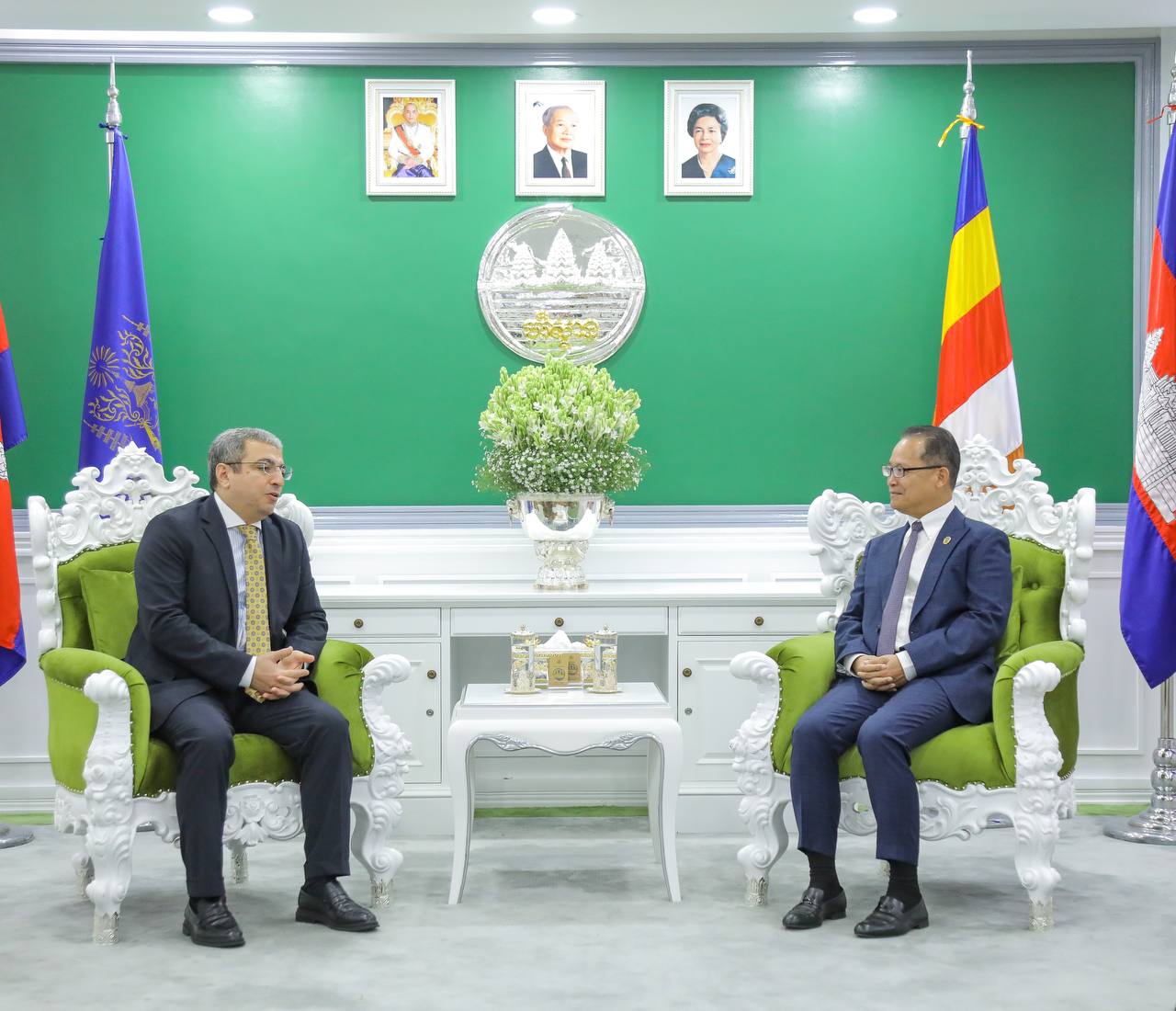កម្ពុជា និងអាស៊ែបៃហ្សង់បានប្តេជ្ញាពង្រឹងទំនាក់ទំនង និងកិច្ចសហប្រតិបត្តិការទ្វេភាគីជាពិសេសលើវិស័យបរិស្ថាន