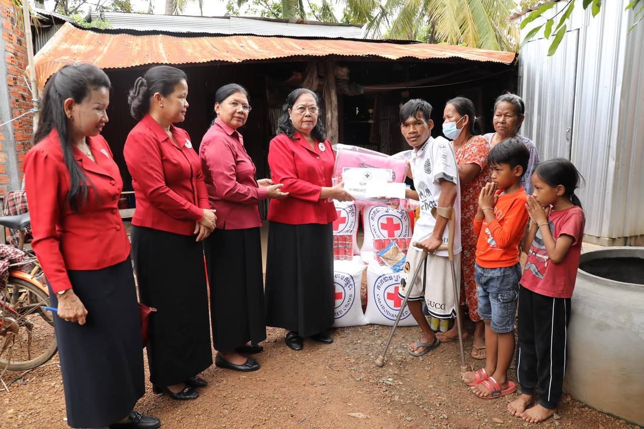កាកបាទក្រហមកម្ពុជា ឧបត្ថម្ភ និងជួយជំរុញដល់យុវជន ឡាយ សំណាង ដែលមានពិការភាព ឱ្យសម្រេចក្តីបំណងក្នុងការសិក្សារៀនសូត្រ