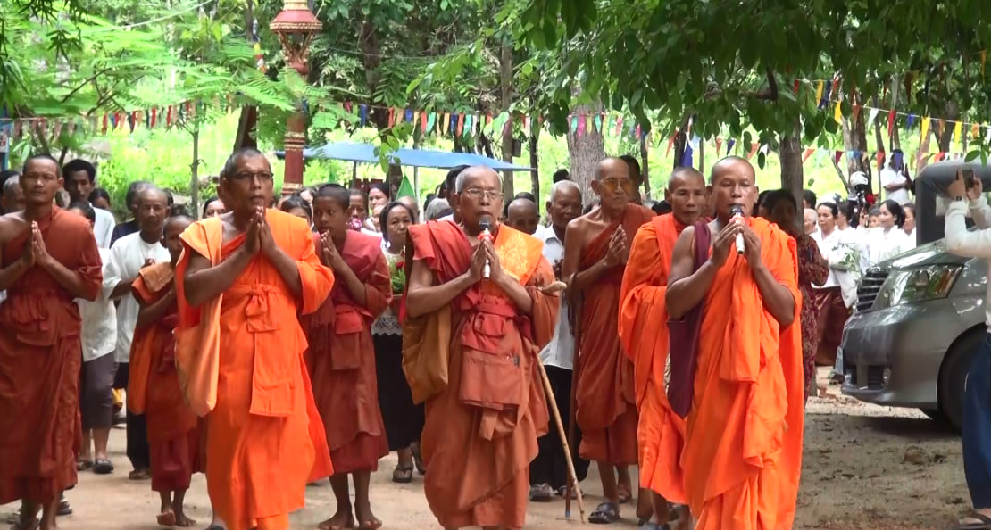 ពុទ្ធបដិមាធ្វើអំពីស្ពាន់ទម្ងន់កន្លះតោន ធ្វើពិធីអភិសេកតម្កល់​នៅវត្តព្រៃធុតង្គភ្នំទ្រព្យ