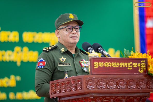 នាយឧត្តមសេនីយ៍ ទៀ សីហា ៖សិក្ខាសាលាដកពិសោធន៍លើការងារសម្ព័ន្ធមេត្រីភាព ឆ្លើយ តបទៅនឹងវិធានការយុទ្ធសាស្រ្តនានា របស់រាជរដ្ឋាភិបាល នីតិកាលទី៧ នៃរដ្ឋសភា