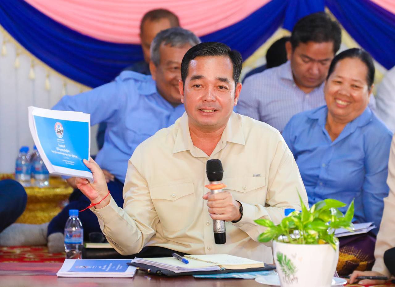 ក្រុមការងាររាជរដ្ឋាភិបាល​ចុះមូលដ្ឋានក្រុងកំពង់ចាម បើកវេទិកា​សាធារណៈ​ នៅសង្កាត់វាលវង់​