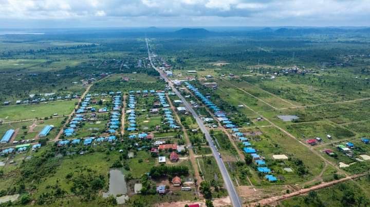 កំណាត់ផ្លូវជាតិលេខ៧៨ ស្ទឹងត្រែង -រតនគិរី កន្លងមកបានប្រើប្រាស់បម្រើដល់យុទ្ធសាស្ត្រយោធាតាំងតែពីផ្លូវនៅដីក្រហម បច្ចុប្បន្ន ផ្លូវនេះ បានដើរតួនាទីយ៉ាងសំខាន់ ក្នុងវិស័យដឹកជញ្ជូន និងទេសចរណ៍