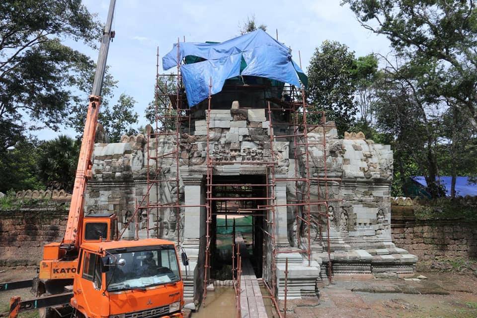 ក្រុមអ្នកជំនាញ បន្តជួសជុលរចនាសម្ពន្ធមុខព្រហ្មរបស់ខ្លោងទ្វារខាងកើត​ប្រាសាទតាព្រហ្ម