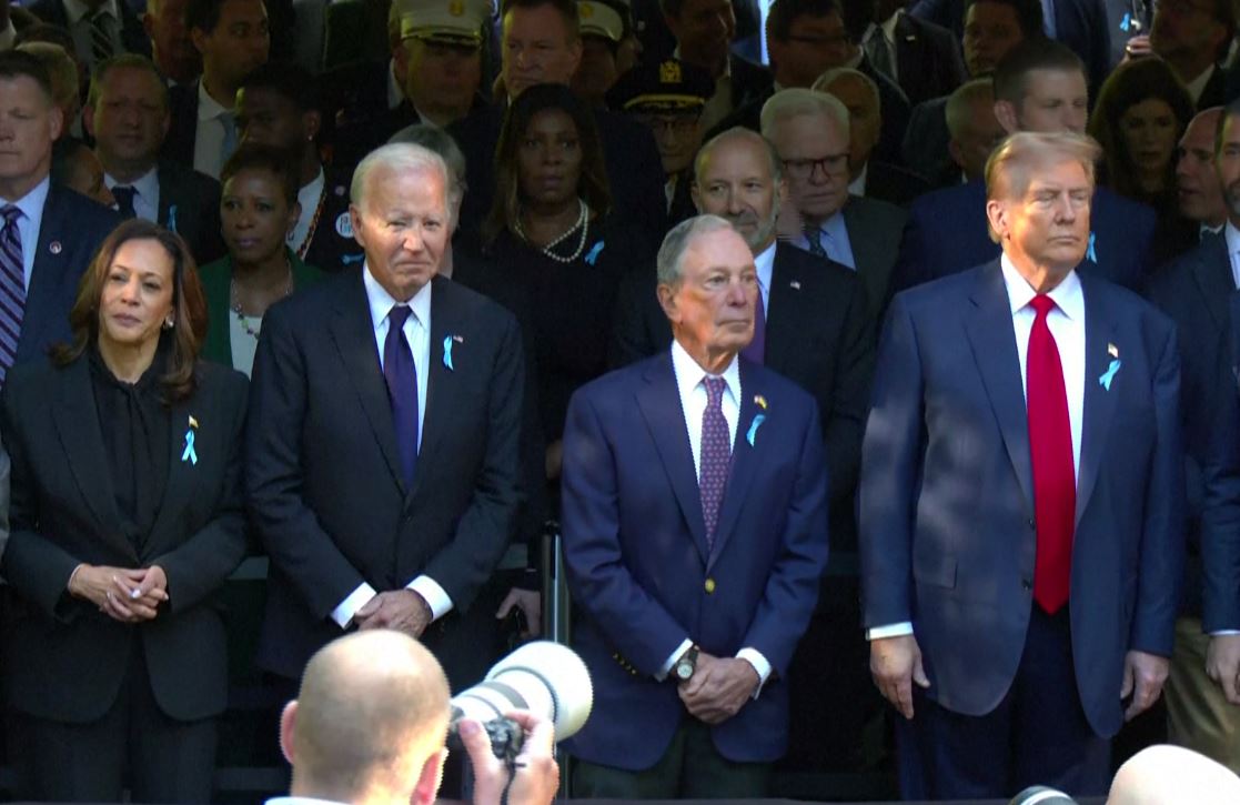 Trump , Harris និង Biden រួមគ្នារំលឹកព្រឹត្តិការណ៍យន្តហោះបុកអគារភ្លោះ