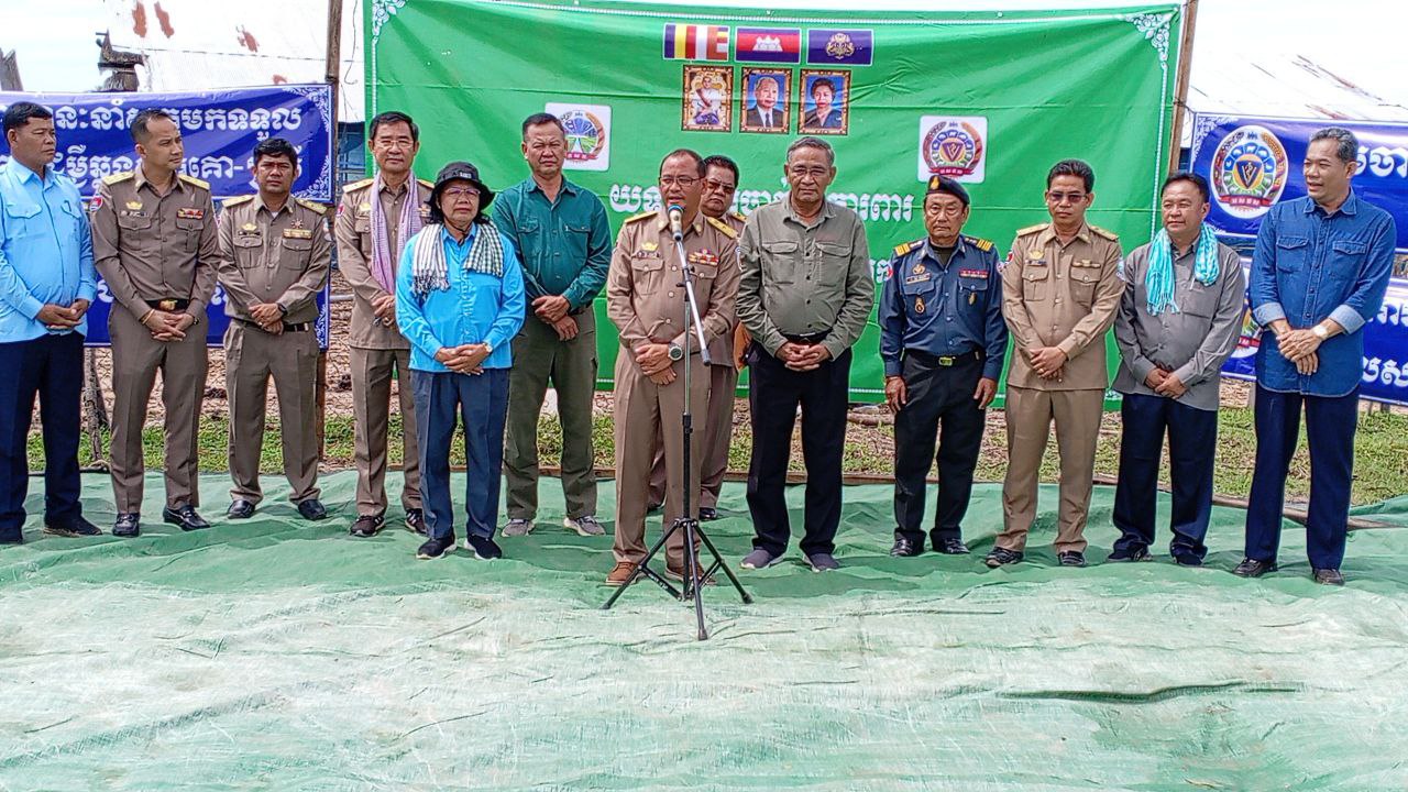 ដល់រដូវជំងឺគោ ក្របី អាជ្ញាធរខេត្តកំពង់ឆ្នាំងរំលឹកឱ្យ​ប្រជាពលរដ្ឋ​ឱ្យនាំយកគោ ក្របី មកចាក់វ៉ាក់សាំង