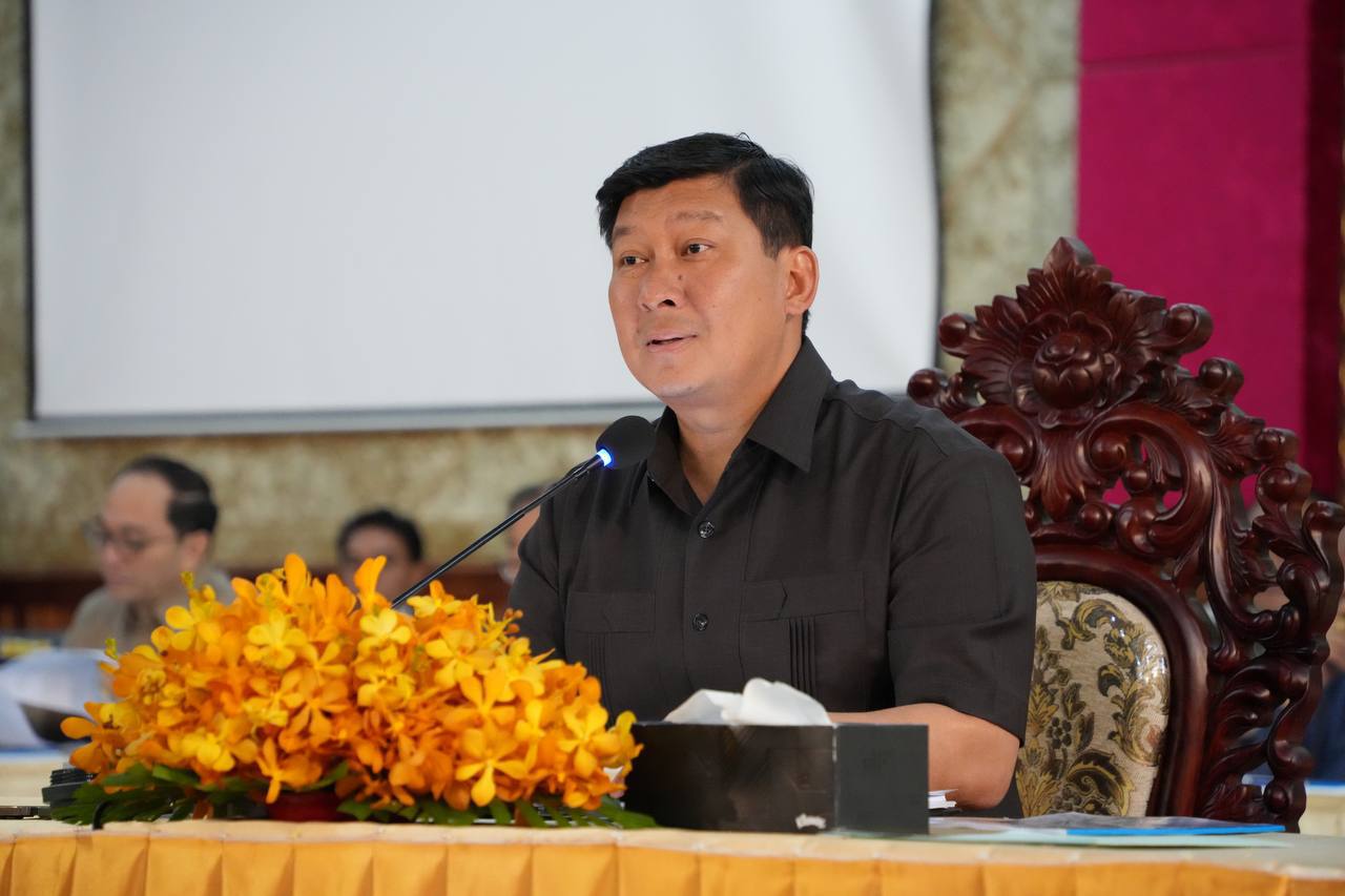 ឯកឧត្តមឧបនាយករដ្ឋមន្រ្តី សាយ សំអាល់ ៖ ការចេញបណ្ណកម្មសិទ្ធិជូនប្រជាពលរដ្ឋ គឺបញ្ចប់វិវាទដីធ្លីទូទាំងប្រទេស និងជាលើកទី១ ក្នុងប្រវត្តិសាស្រ្តរបស់កម្ពុជា