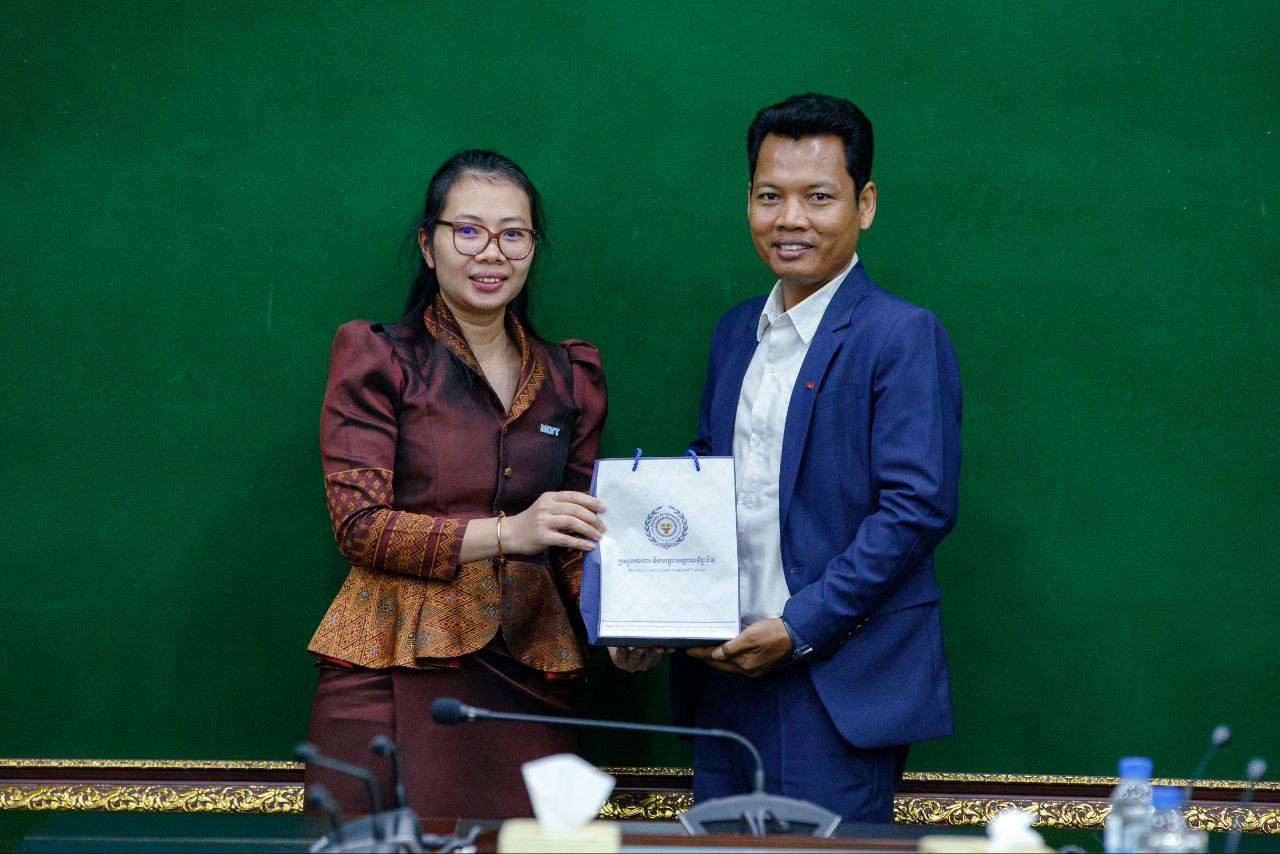 ក្រសួងការងារអំពាវនាវនិស្សិតជ័យលាភីអាហារូបករណ៍ទៅសិក្សានៅជប៉ុន ដើរតួជាទូតសុឆន្ទៈនៅលើឆាកអន្តរជាតិ