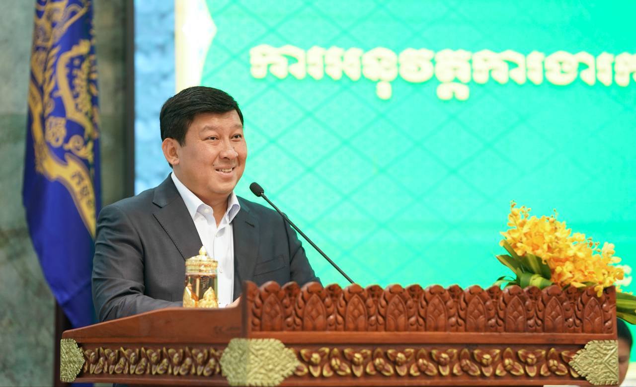 ឯកឧត្តមឧបនាយករដ្ឋមន្ត្រី សាយ សំអាល់ បញ្ជាក់ថា កិច្ចការរៀបចំដែនដី ត្រូវកំណត់ទិសដៅឱ្យបានច្បាស់លាស់ ដើម្បីឱ្យកម្ពុជាឆ្ពោះទៅមុខ និងក្លាយទៅជាប្រទេសចំណូលកម្រិតខ្ពស់
