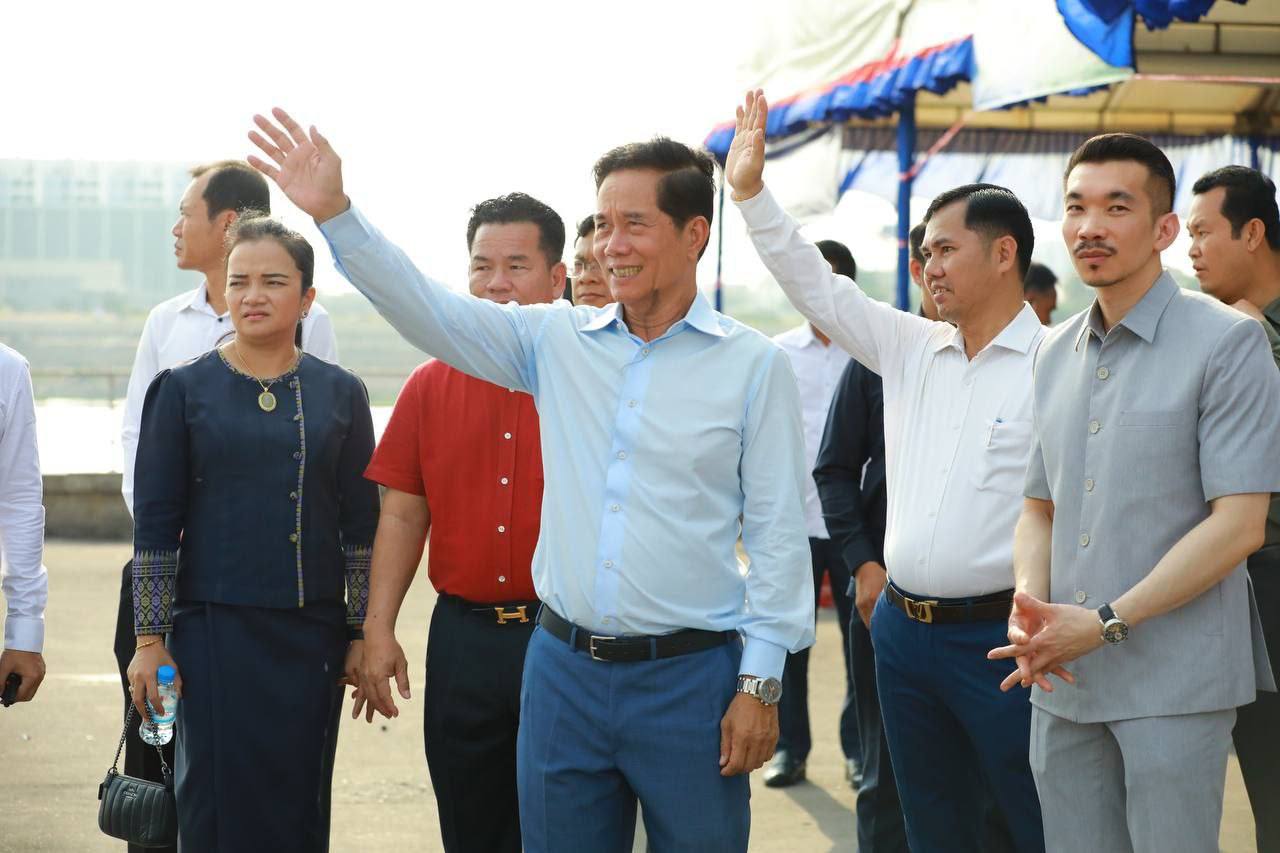 រថយន្តក្រុងចំនួន ៦៥៣គ្រឿង ដែលដឹកជញ្ជូនប្រជាពលរដ្ឋ ក្នុងការធ្វើដំណើរ ដោយឥតគិថ្លៃ ទៅលេងស្រុកកំណើត ជួបជុំបងប្អូនក្រុមគ្រួសារ នឹងចេញដំណើរចាប់ពី ថ្ងៃអាទិត្យទី២៩នេះហើយ