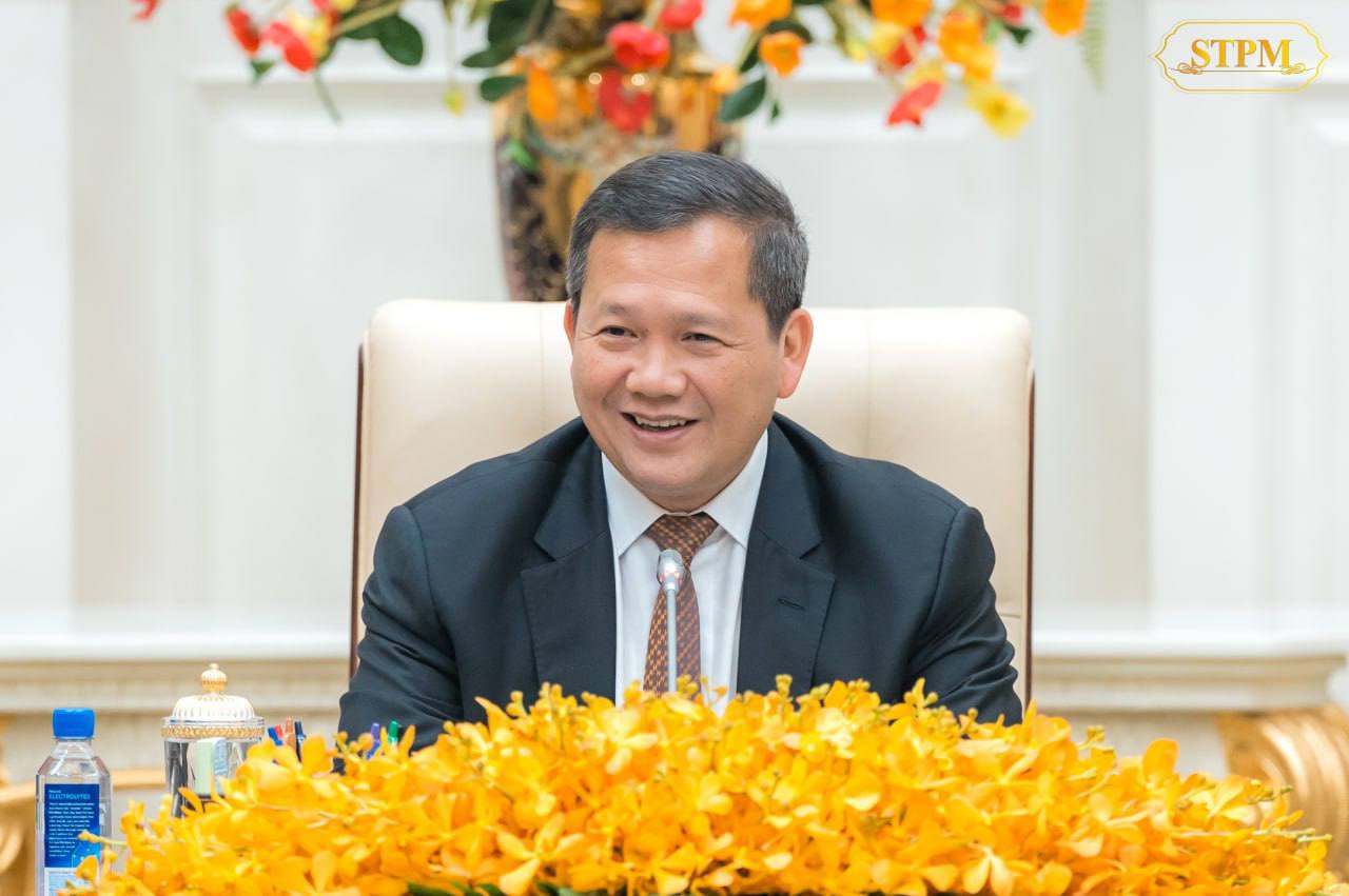 សម្ដេចធិបតី លើកទឹកចិត្តដល់សមាគមសម្ព័ន្ធខ្មែរ-ចិន​នៅកម្ពុជា​ ពិនិត្យលទ្ធភាព​បណ្ដាក់​ទុនវិនិយោគនៅបណ្ដាខេត្ត តាមព្រំដែន ជាពិសេស ខេត្តភាគឦសាន