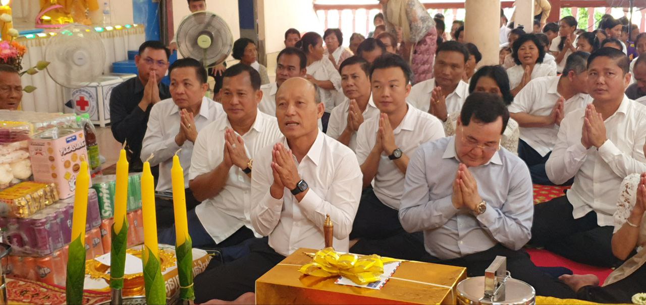 នាយឧត្តមសេនីយ៍សៅ សុខា ជូនអគារសិក្សា១ខ្នង កម្ពស់៣ជាន់ ដល់សាលាបឋមសិក្សាពោធិ៍ទន្ទឹម