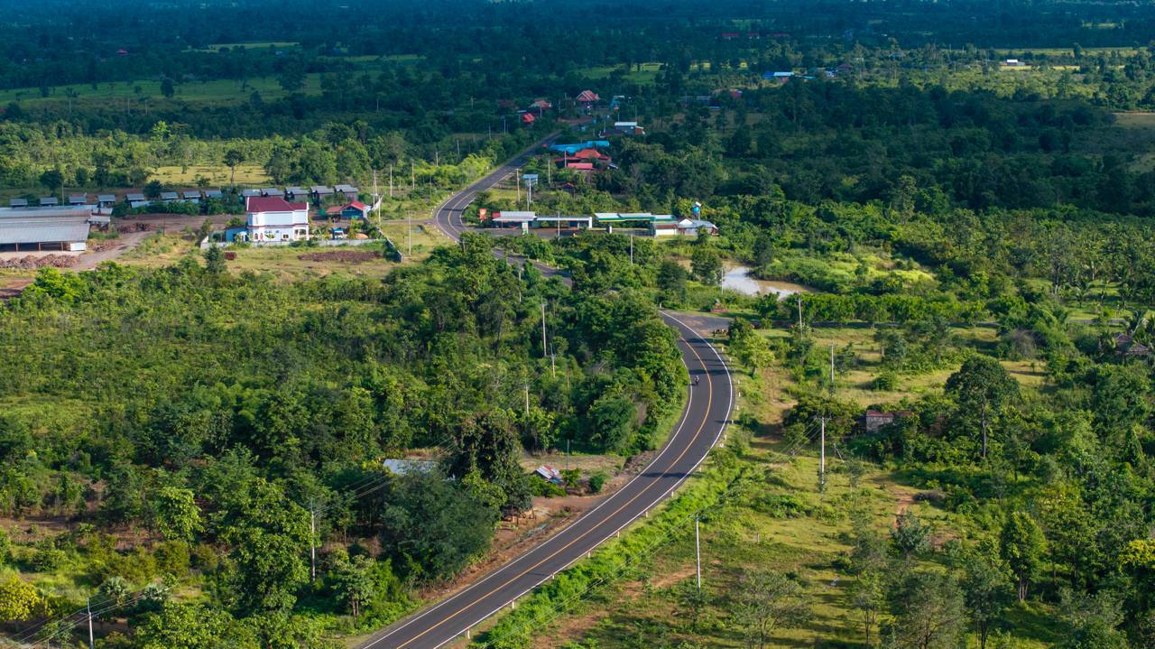 កំណាត់ផ្លូវជាតិលេខ៧៦ ត្រង់ចំណុចស្រុកលំផាត់ ខេត្តរតនគិរី